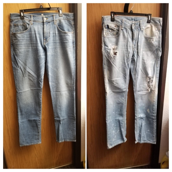 Two pairs of mens jeans. One true religion & One 7 for all man kind. - Picture 1 of 10